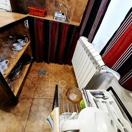 Apartment Authentic Centre - Split Level Loft With Patio In Courtyard