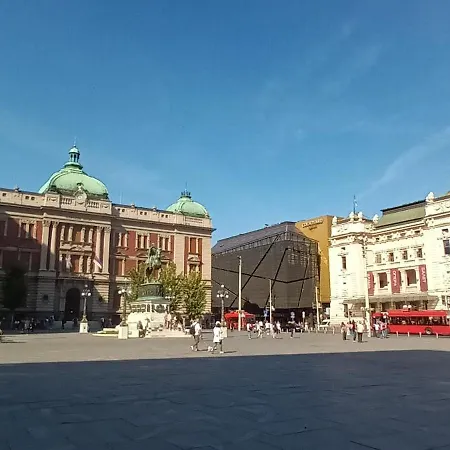 Authentic Centre - Split Level Loft With Patio In Courtyard Belgrade