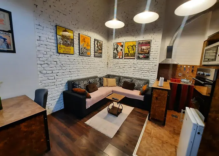 Apartament Authentic Centre - Split Level Loft With Patio In Courtyard *